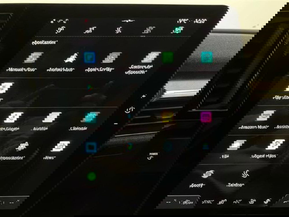 Renault Megane E-Tech Electric usata a Como (14)