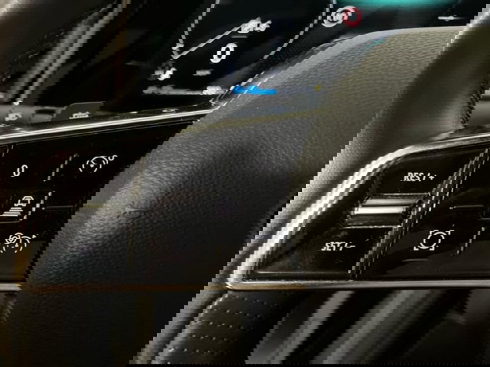 Renault Megane E-Tech Electric usata a Como (18)