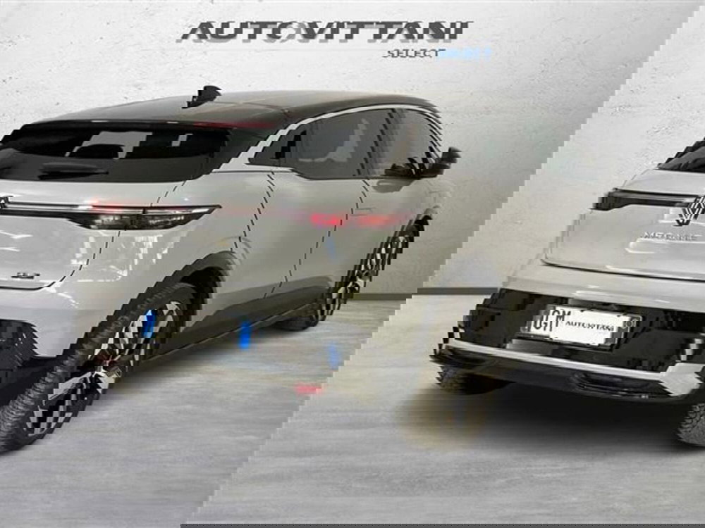 Renault Megane E-Tech Electric usata a Como (3)