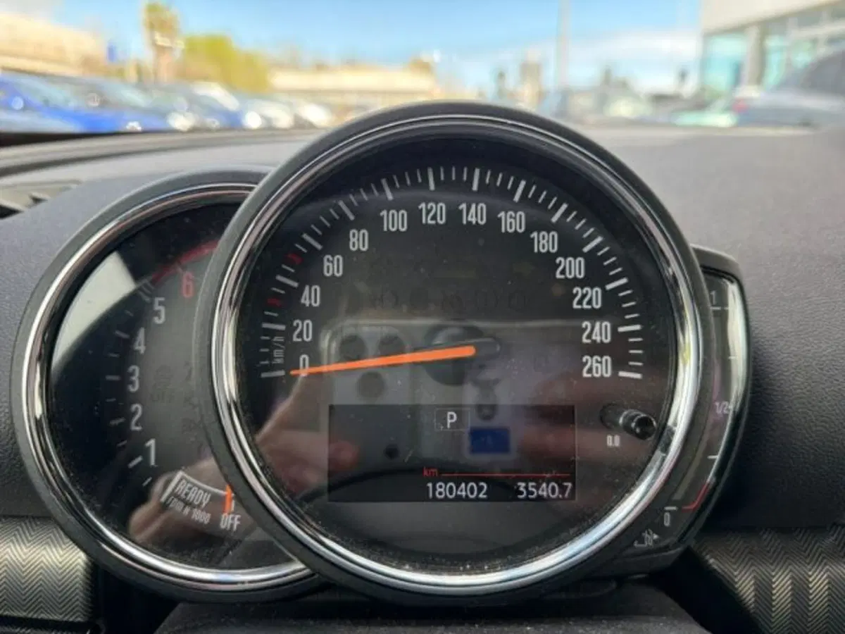 MINI Mini Clubman usata a Lecce (13)