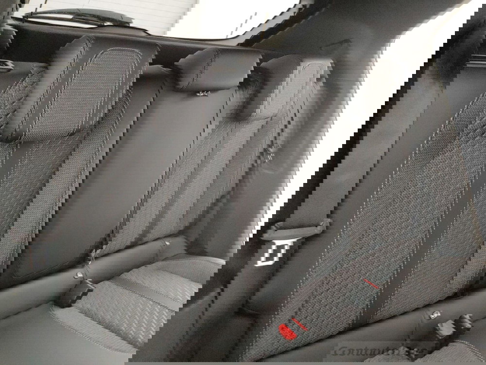 Peugeot 2008 nuova a Caserta (12)