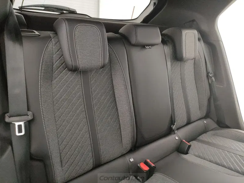 Peugeot 2008 nuova a Caserta (12)