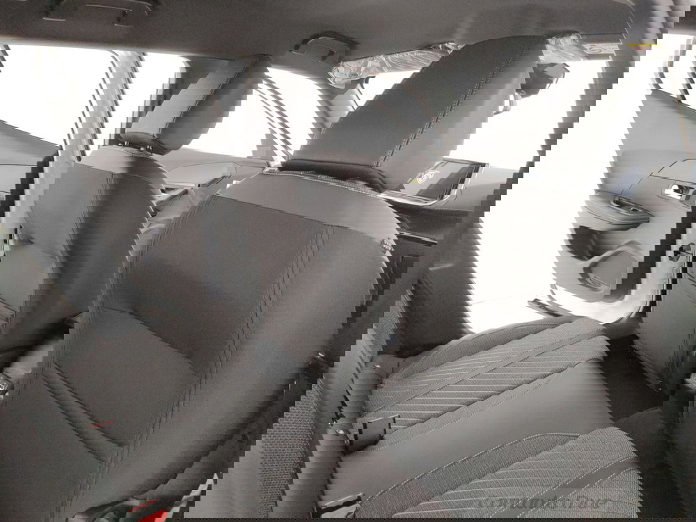 Peugeot 2008 nuova a Caserta (13)