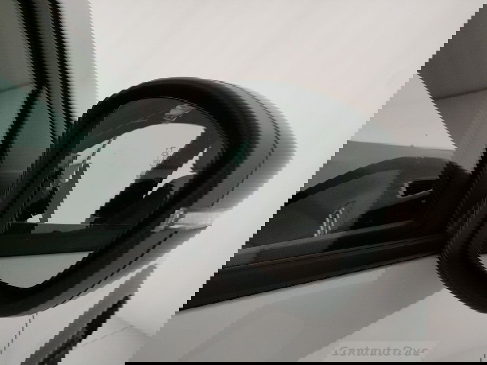 Peugeot 2008 nuova a Caserta (17)