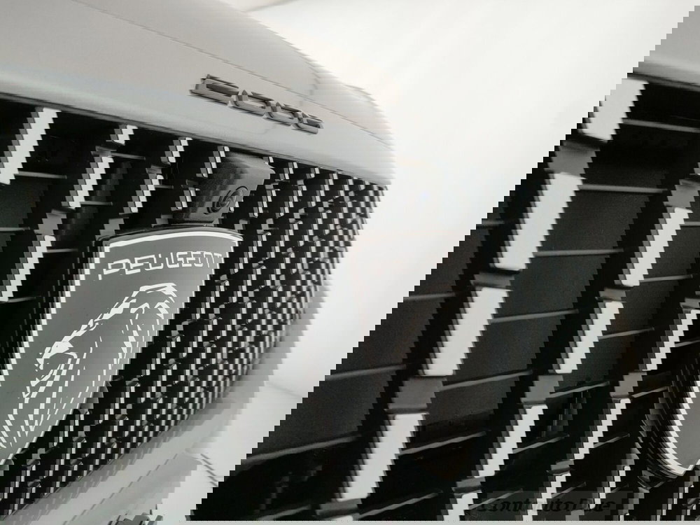 Peugeot 2008 nuova a Caserta (9)