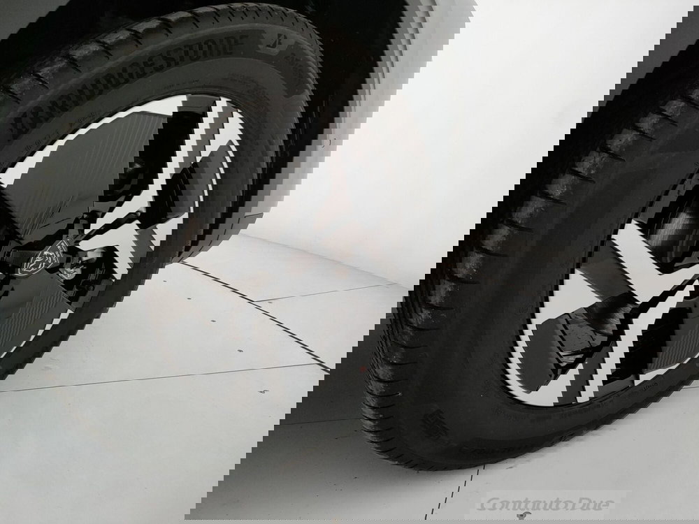 Peugeot 2008 nuova a Caserta (11)