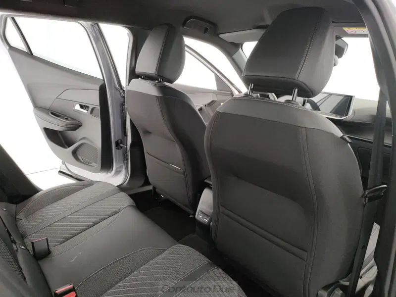 Peugeot 2008 nuova a Caserta (14)