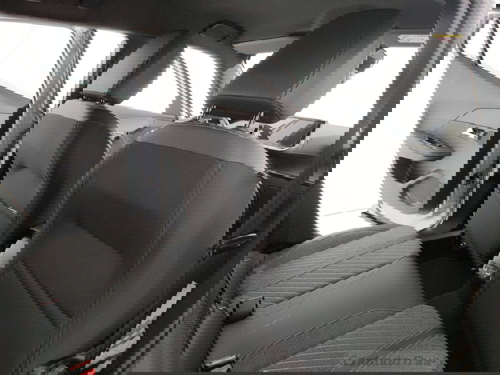 Peugeot 2008 nuova a Caserta (14)