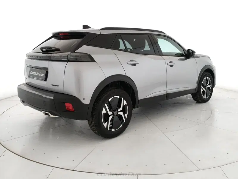 Peugeot 2008 nuova a Caserta (5)