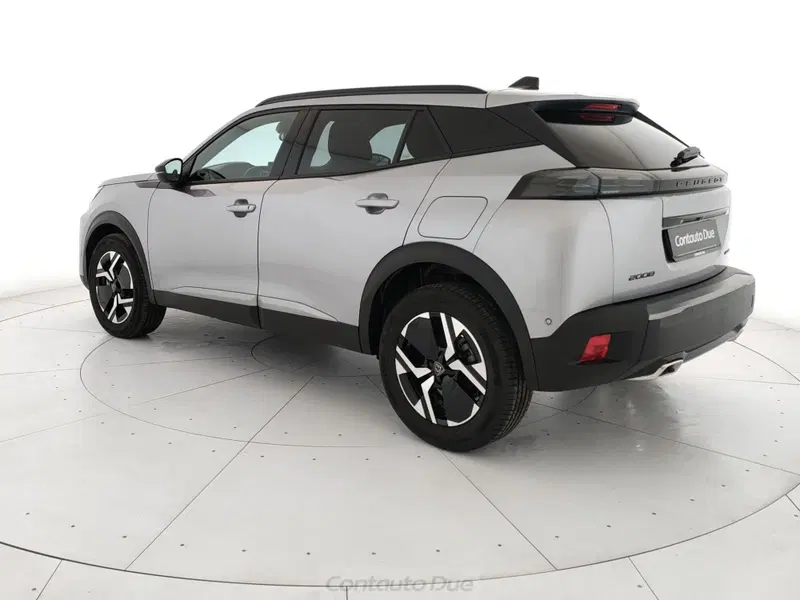 Peugeot 2008 nuova a Caserta (7)