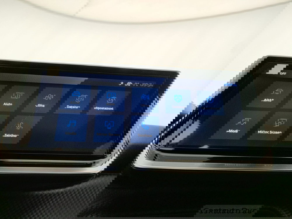 Peugeot 2008 nuova a Caserta (9)