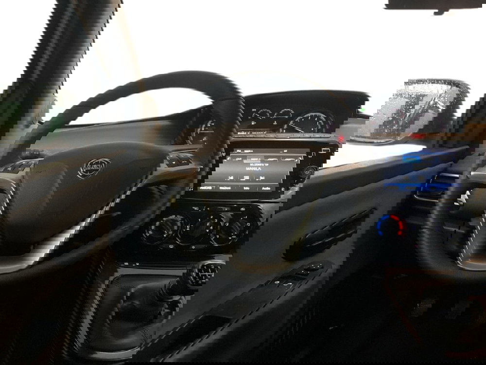 Lancia Ypsilon usata a Torino (11)