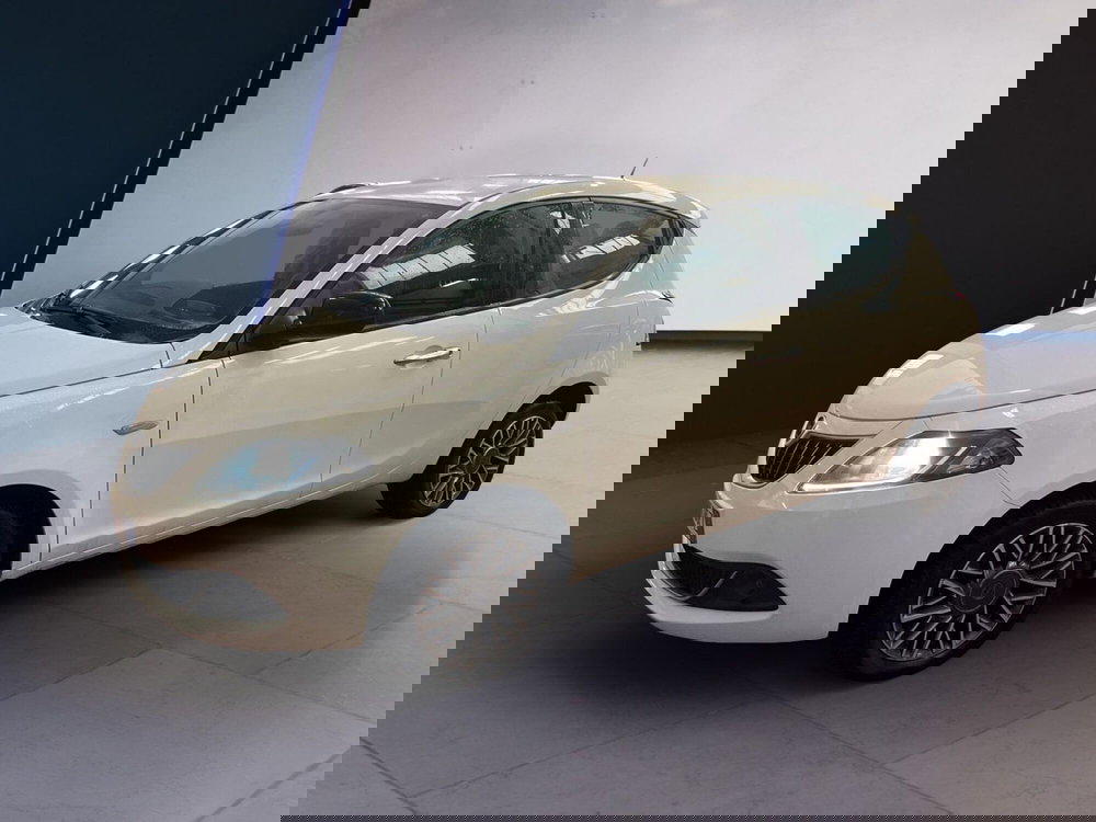 Lancia Ypsilon usata a Torino (2)