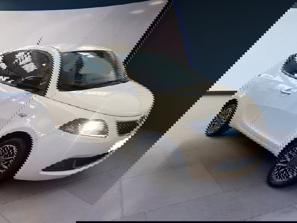 Lancia Ypsilon usata a Torino (3)