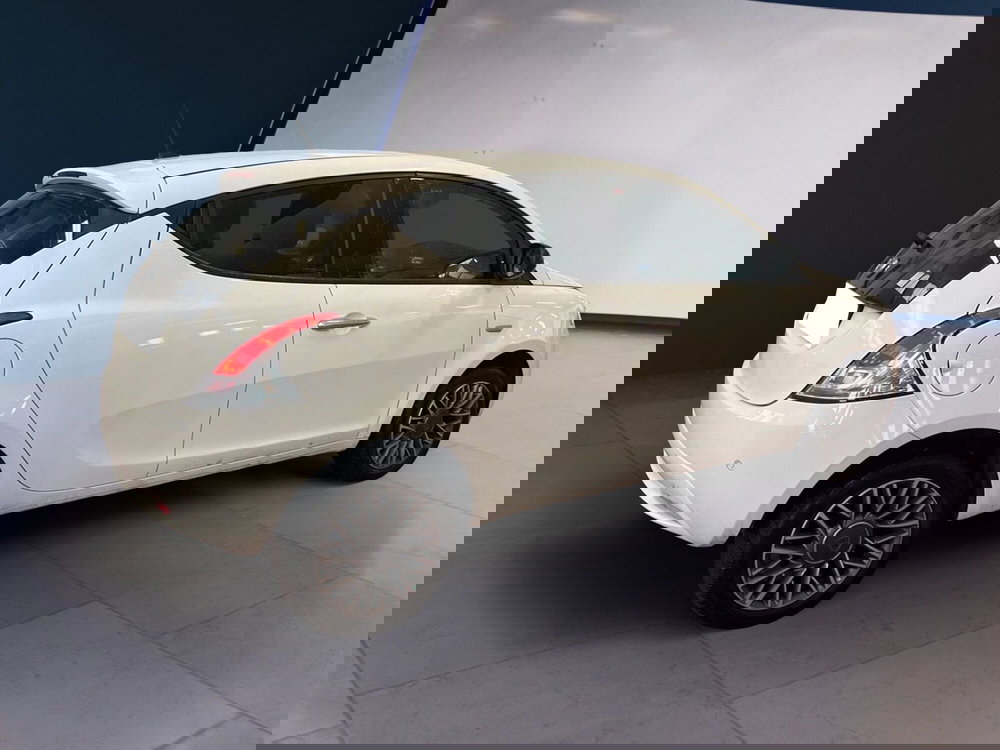 Lancia Ypsilon usata a Torino (4)