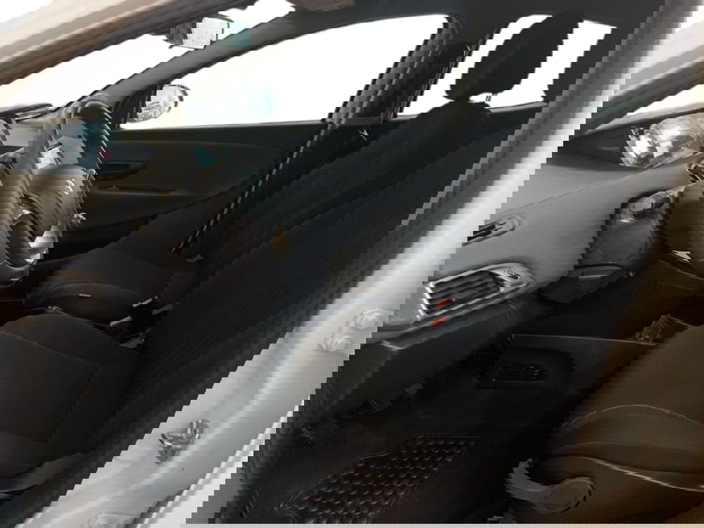 Lancia Ypsilon usata a Torino (9)