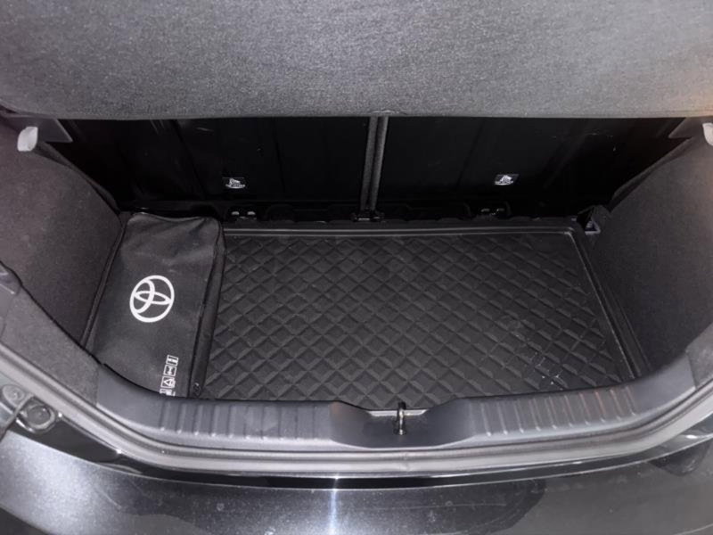 Toyota Aygo X usata a Genova (17)