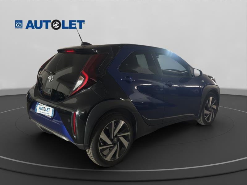 Toyota Aygo X usata a Genova (7)