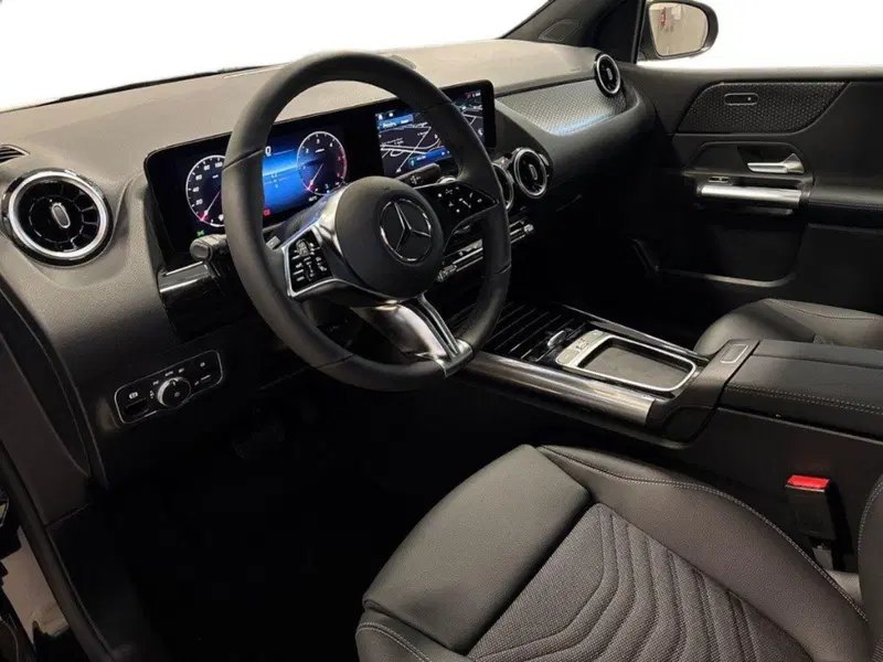 Mercedes-Benz Classe B nuova a Rimini (16)