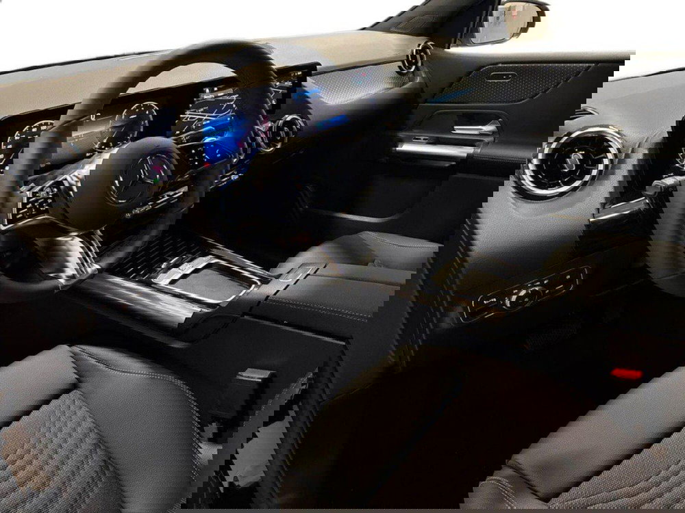 Mercedes-Benz Classe B nuova a Rimini (16)