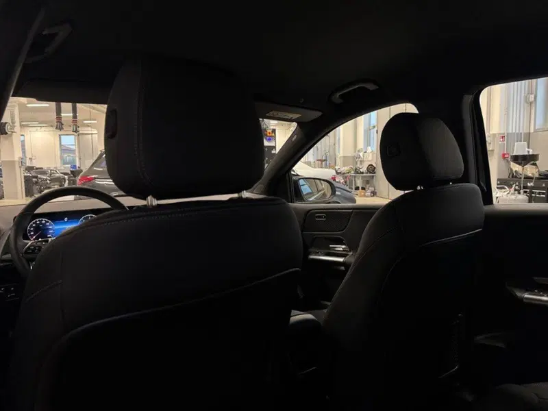 Mercedes-Benz Classe B nuova a Rimini (18)