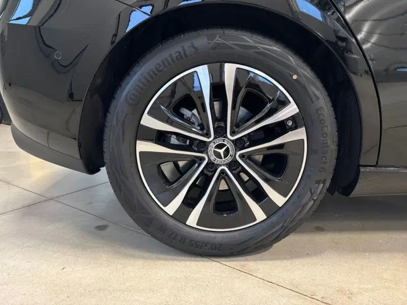 Mercedes-Benz Classe B nuova a Rimini (8)