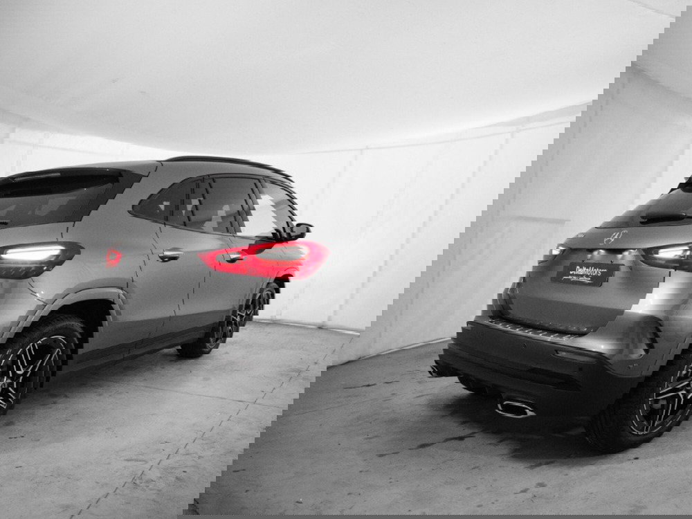 Mercedes-Benz GLA SUV nuova a Macerata (4)