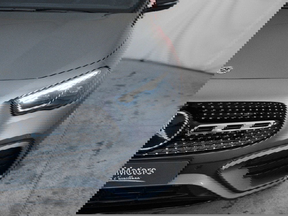 Mercedes-Benz GLA SUV nuova a Macerata (6)