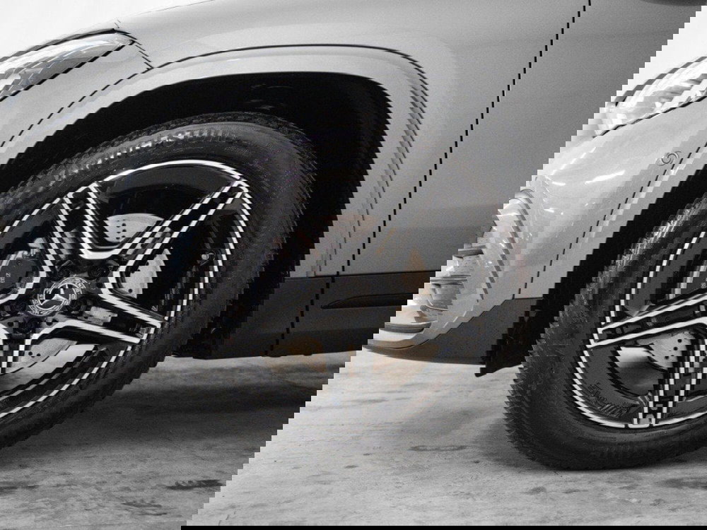 Mercedes-Benz GLA SUV nuova a Macerata (7)