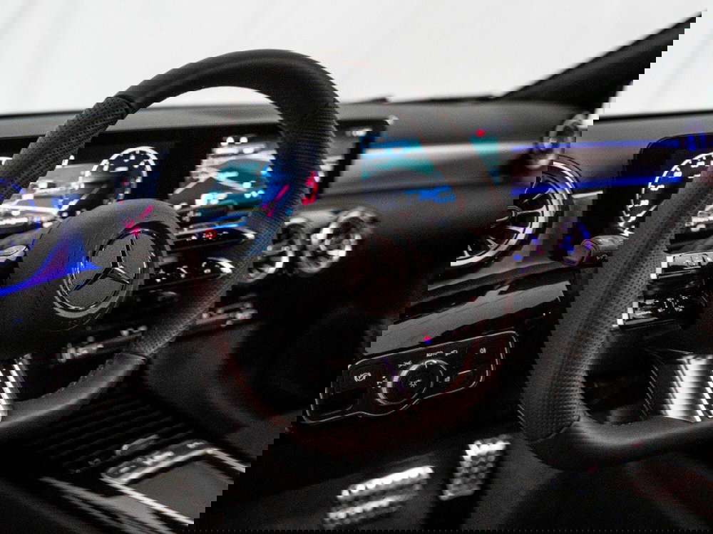 Mercedes-Benz Classe A Sedan nuova a Macerata (13)