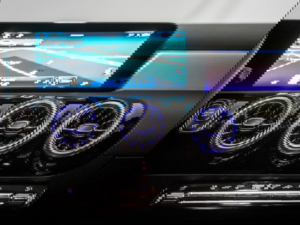 Mercedes-Benz Classe A Sedan nuova a Macerata (18)