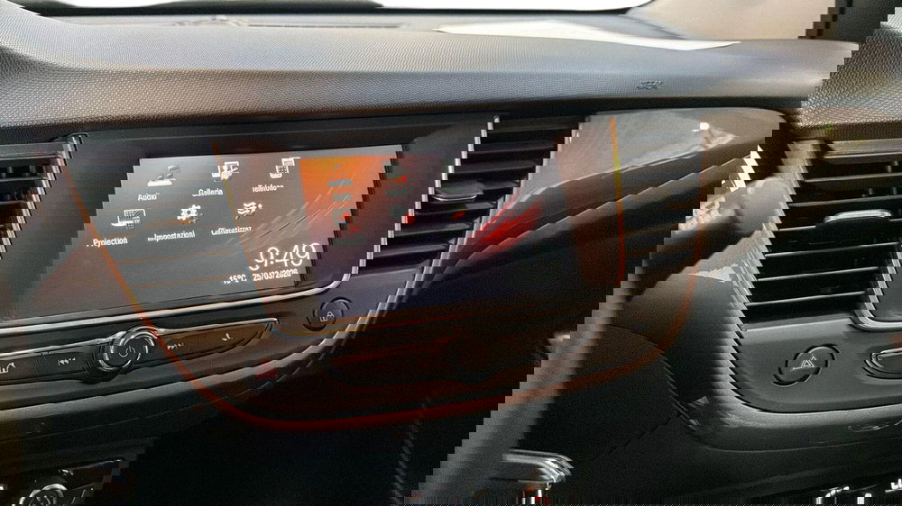 Opel Crossland X usata a Treviso (10)