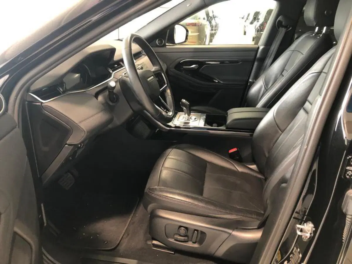 Land Rover Range Rover Evoque usata a Venezia (4)