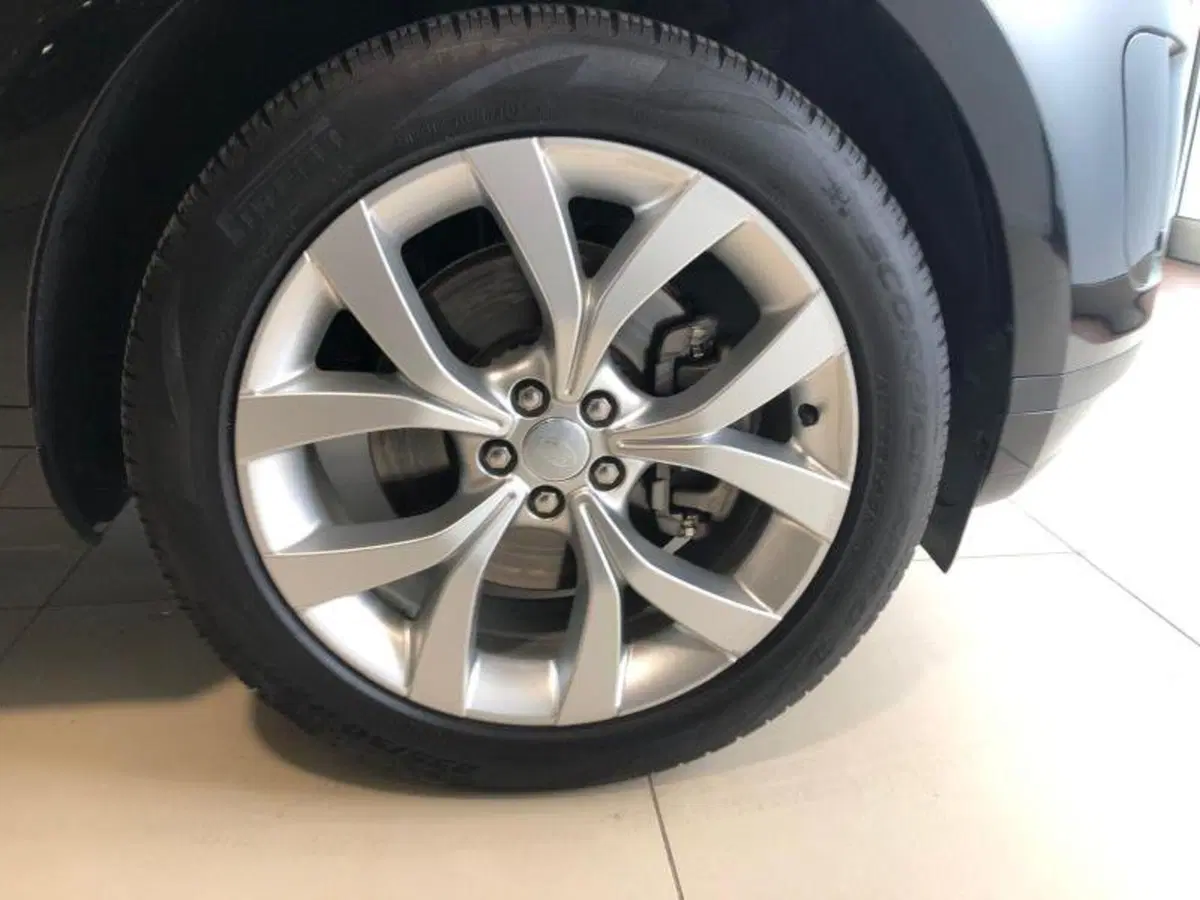 Land Rover Range Rover Evoque usata a Venezia (9)