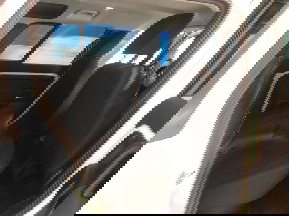 Land Rover Defender usata a Venezia (7)