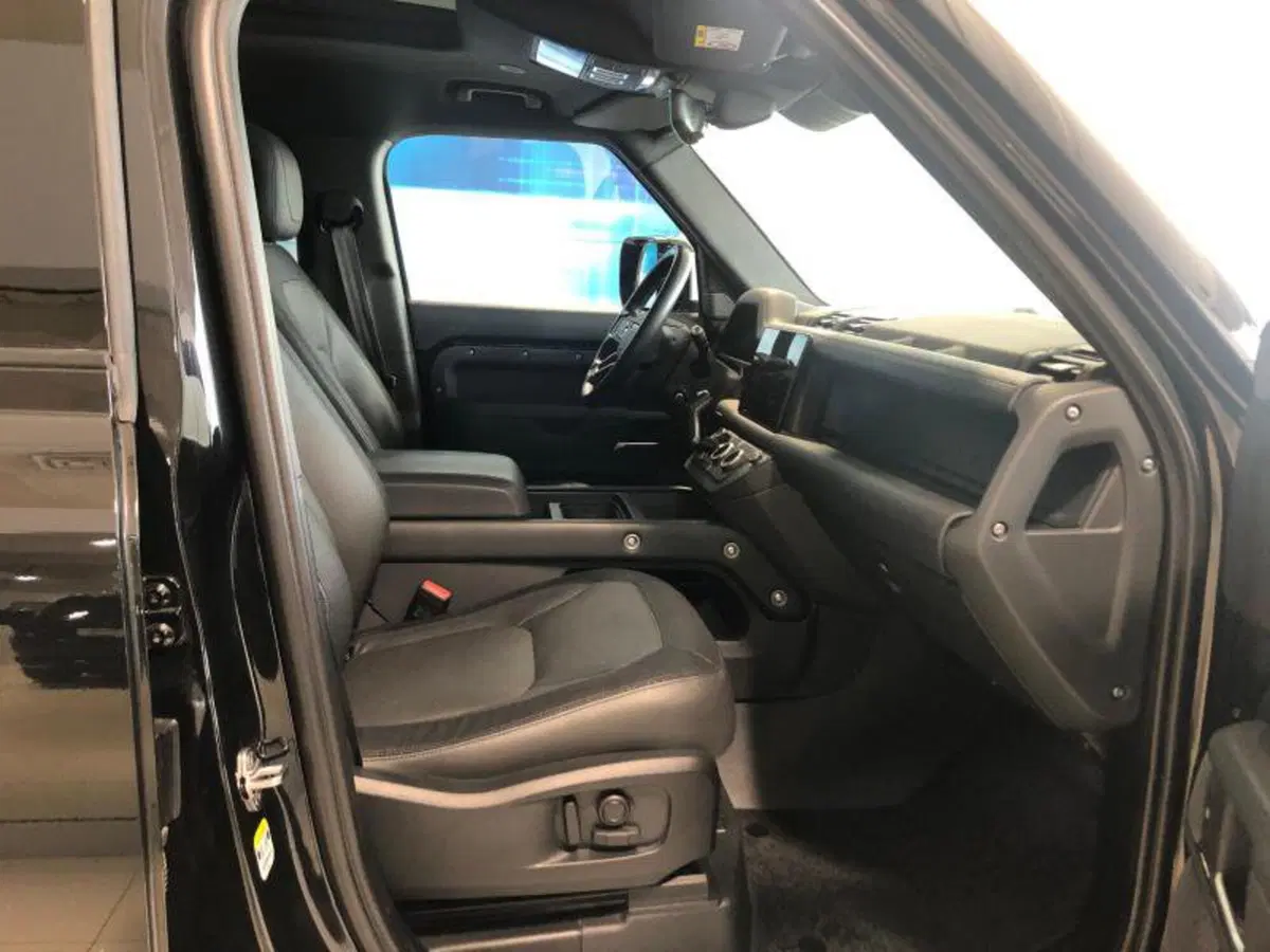 Land Rover Defender usata a Venezia (8)