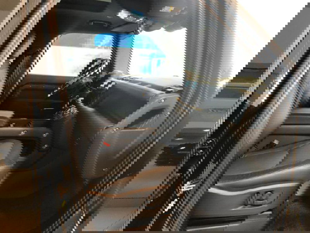 Land Rover Defender usata a Venezia (8)