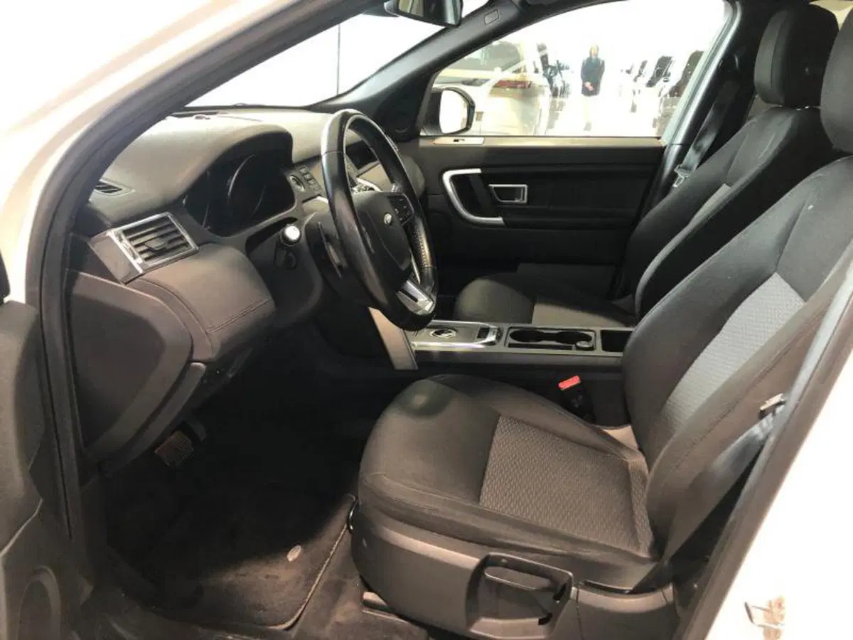 Land Rover Discovery Sport usata a Venezia (3)