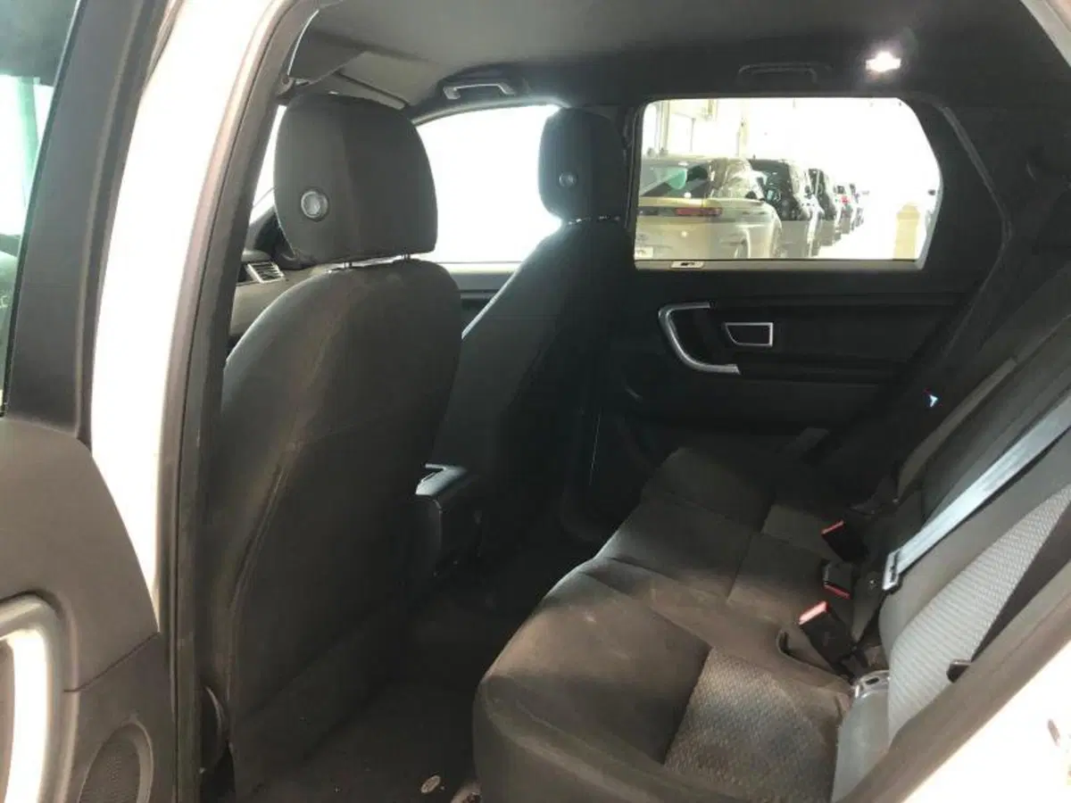 Land Rover Discovery Sport usata a Venezia (4)
