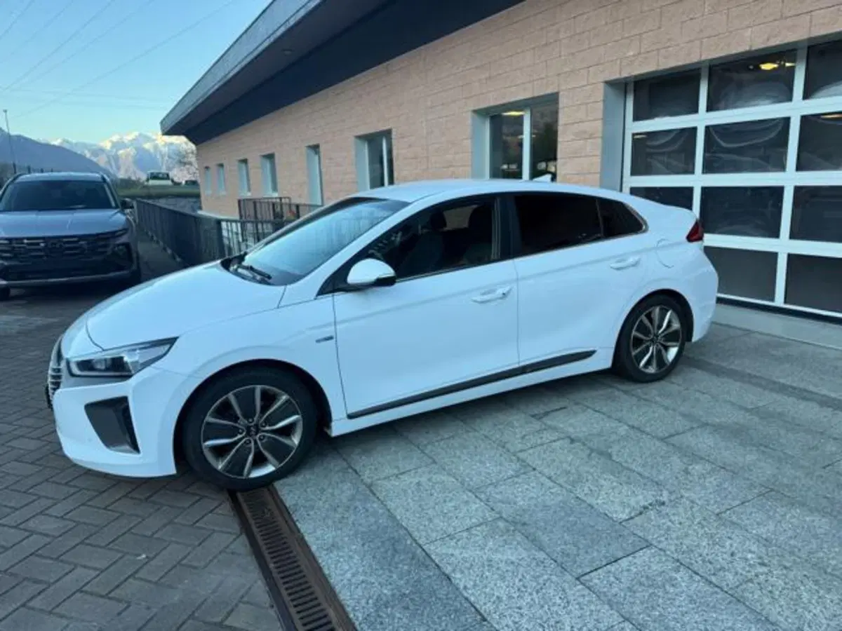 Hyundai Ioniq usata a Verbano Cusio Ossola (7)