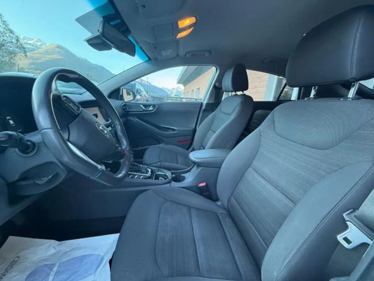 Hyundai Ioniq usata a Verbano Cusio Ossola (8)