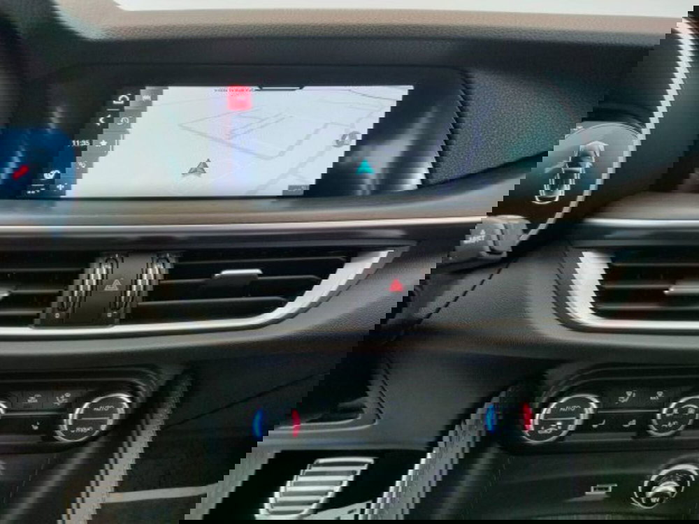 Alfa Romeo Stelvio usata a Teramo (17)