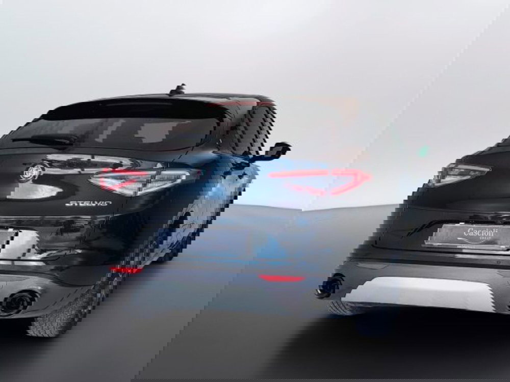 Alfa Romeo Stelvio usata a Teramo (5)