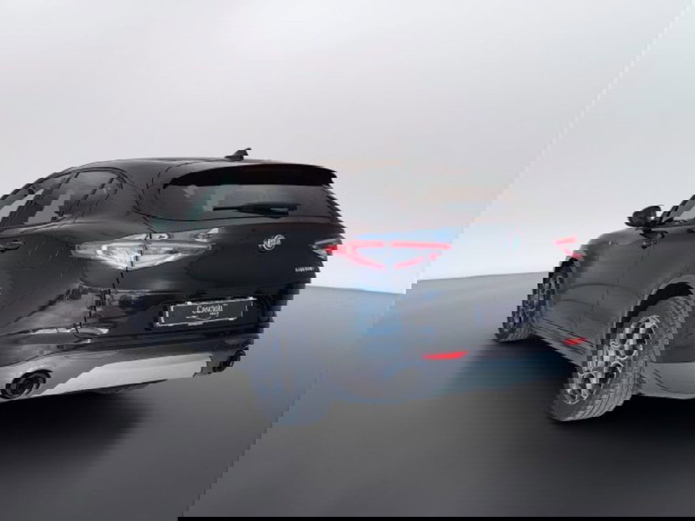 Alfa Romeo Stelvio usata a Teramo (7)