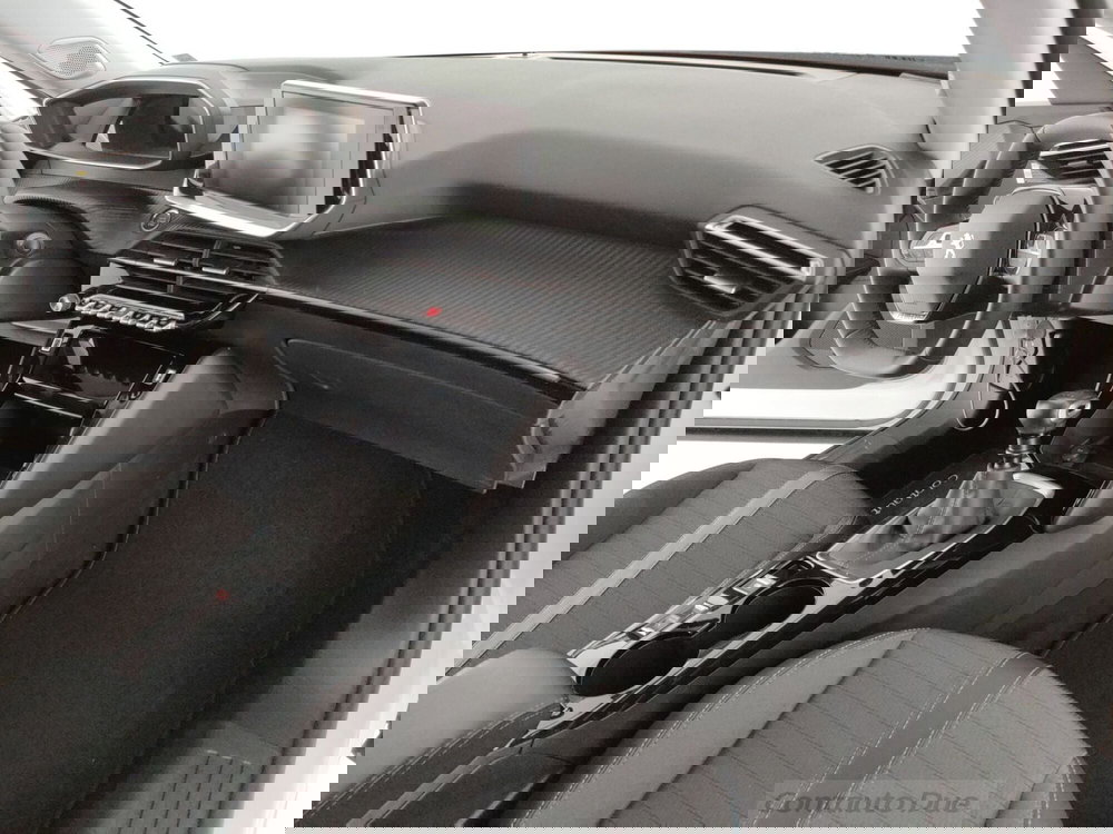 Peugeot 2008 usata a Caserta (16)