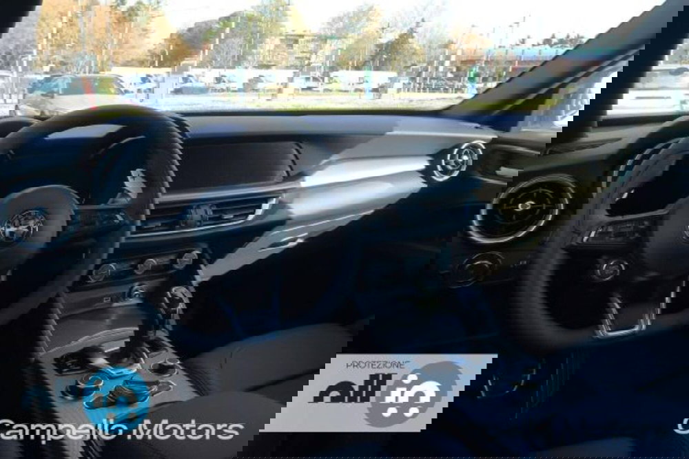 Alfa Romeo Stelvio nuova a Venezia (7)