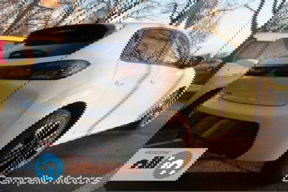 Peugeot 208 nuova a Venezia (3)