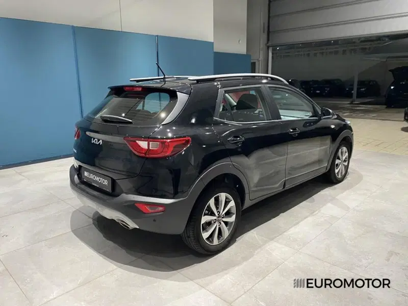 Kia Stonic usata a Bari (7)