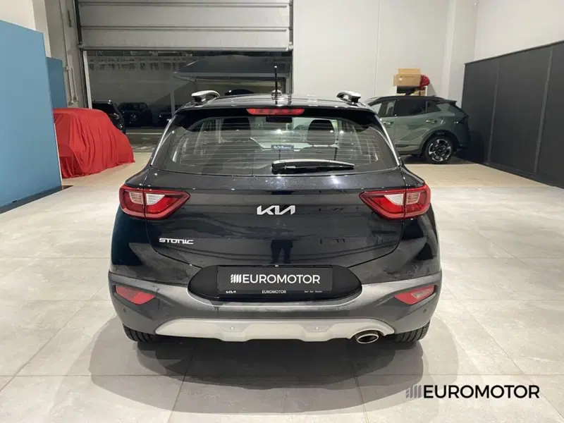 Kia Stonic usata a Bari (8)