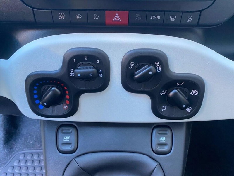 Fiat Panda Cross nuova a Torino (11)